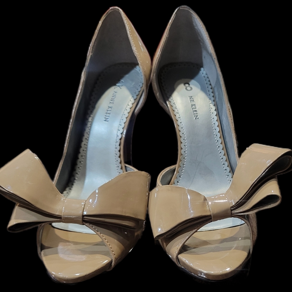 Anne Klein, open toe, tan pump, size 8M
